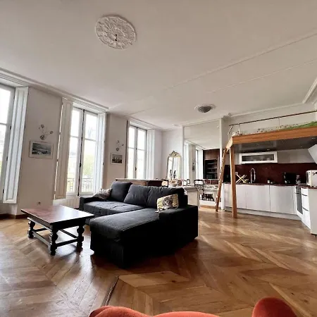 Appartement Charmant Vue Notre-dame *
